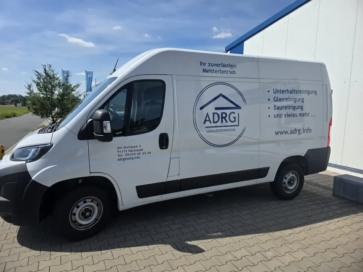 ADRG Firmenfahrzeug Gebäudereinigung Forchheim